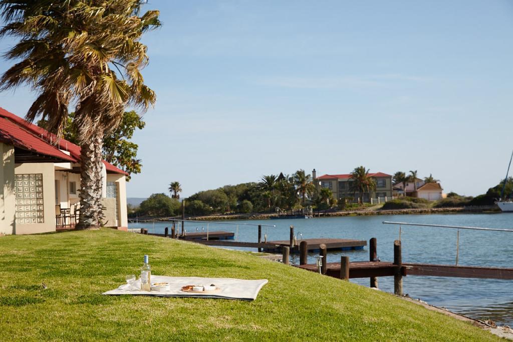 Апартаменты First Group Port Owen Marina Фелддриф Экстерьер фото