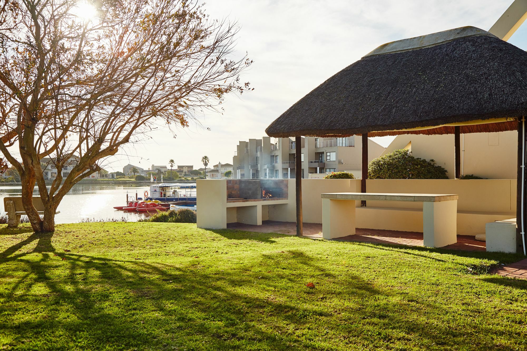 Апартаменты First Group Port Owen Marina Фелддриф Экстерьер фото