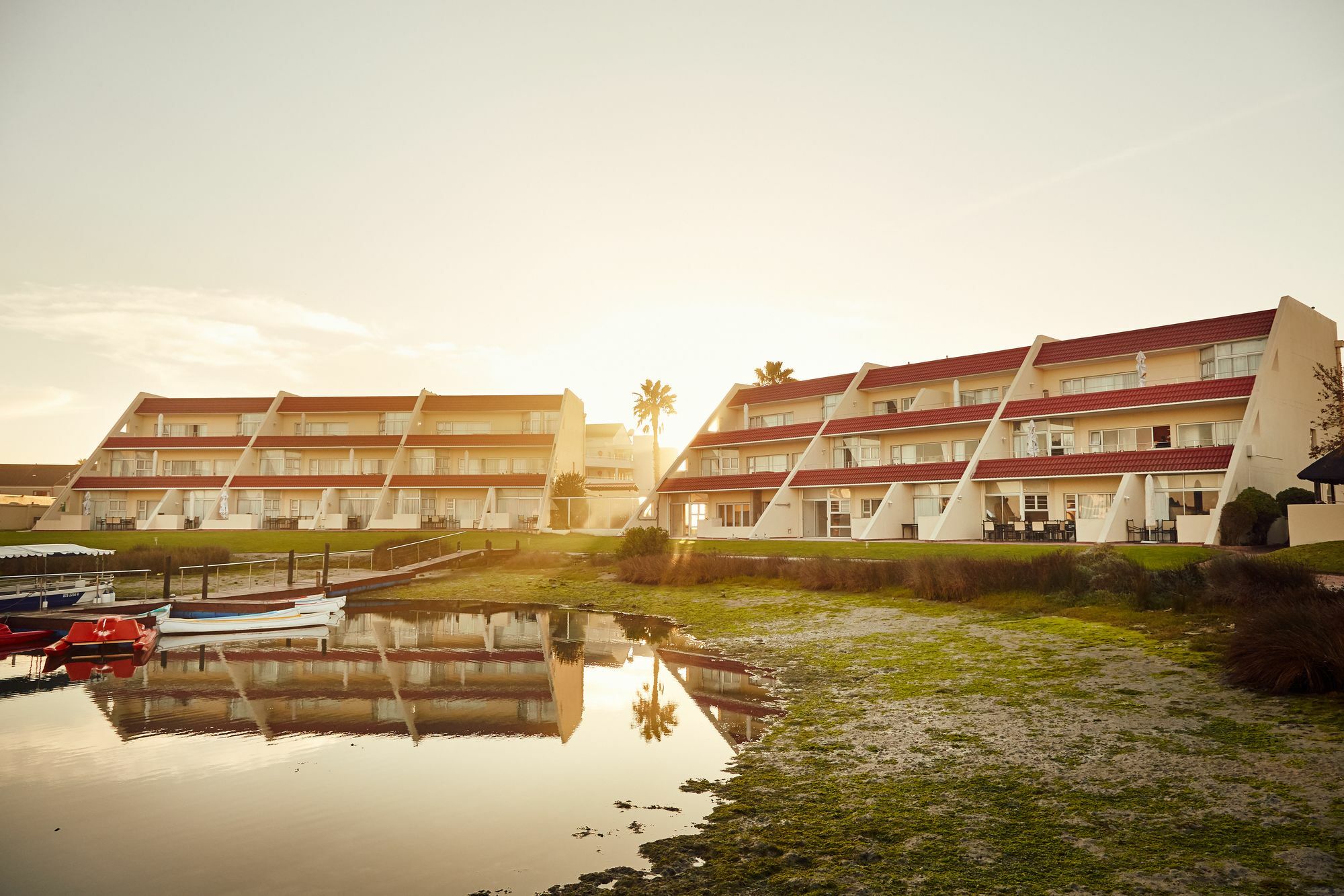 Апартаменты First Group Port Owen Marina Фелддриф Экстерьер фото