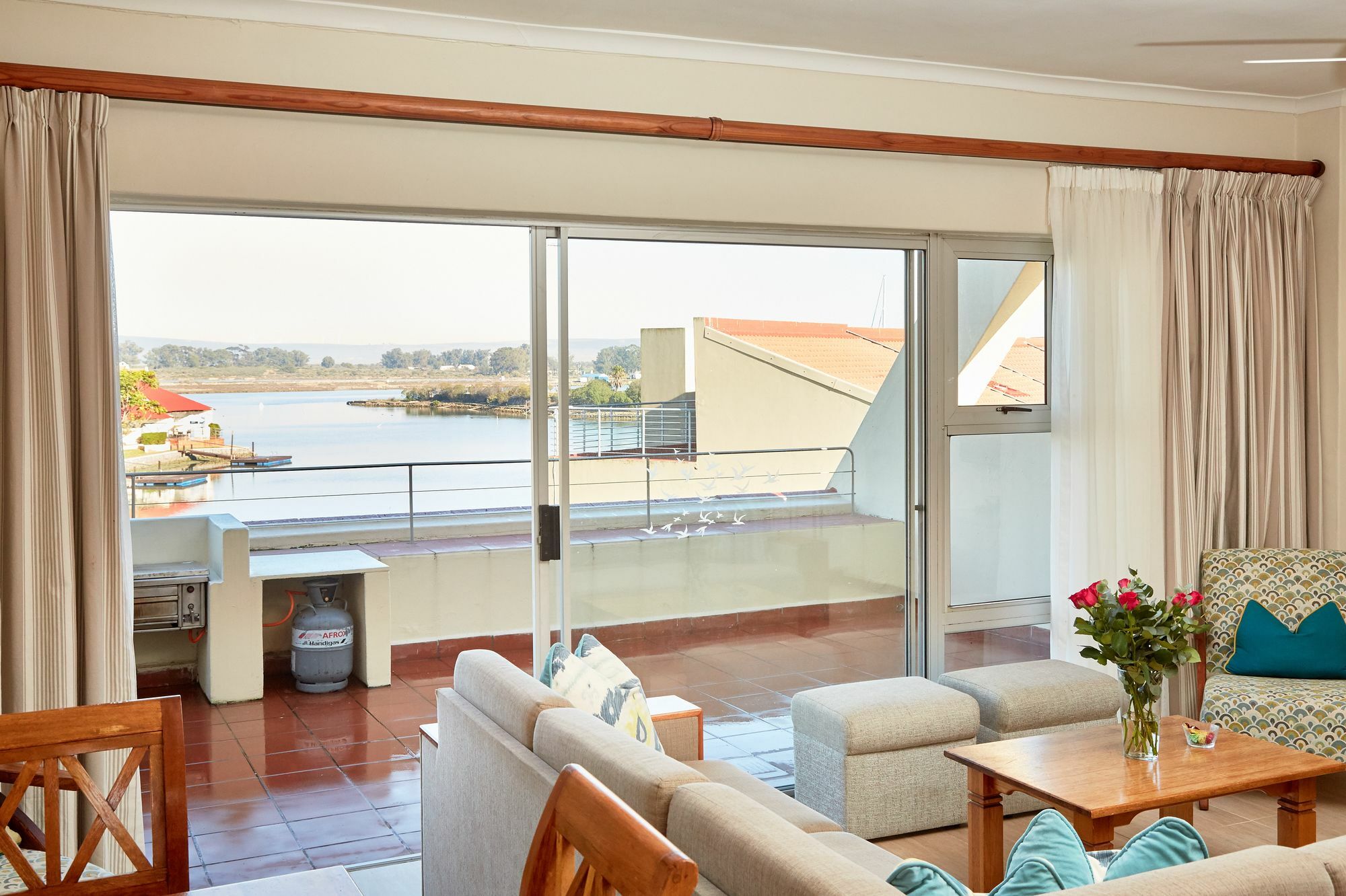 Апартаменты First Group Port Owen Marina Фелддриф Экстерьер фото