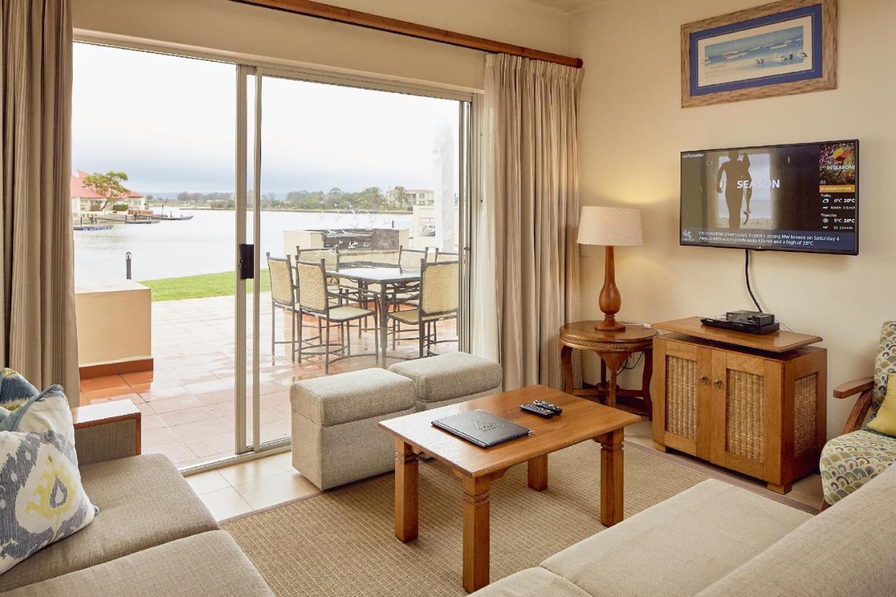 Апартаменты First Group Port Owen Marina Фелддриф Экстерьер фото