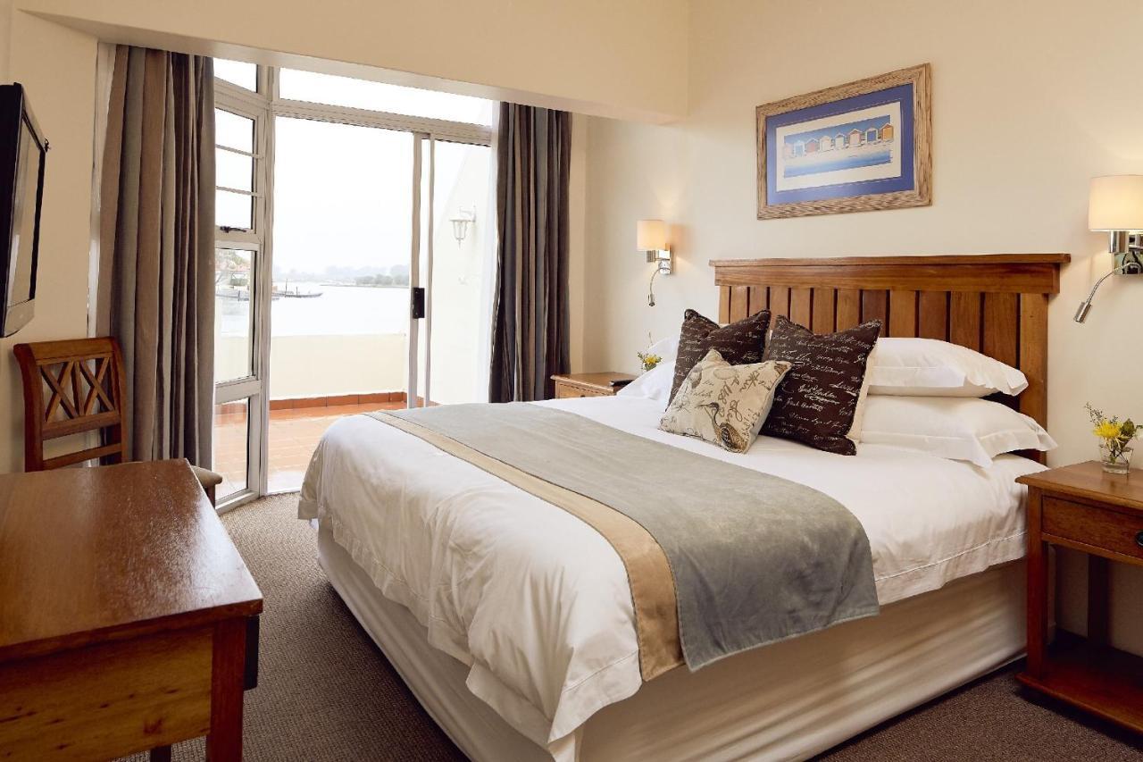 Апартаменты First Group Port Owen Marina Фелддриф Экстерьер фото